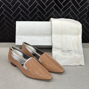 Vince Camuto Kikie Loafer in Cream Puff, Size 9M